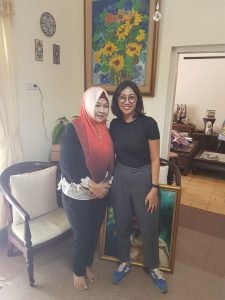 Inspirasi Bunga Matahari Bagi Nunung Bakhtiar 2